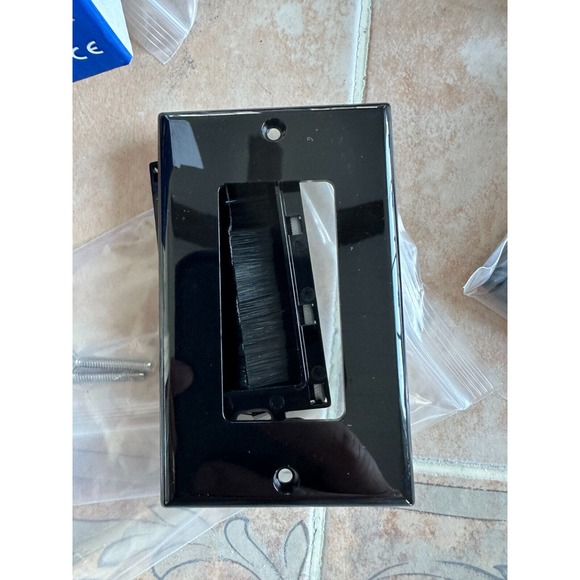 Iwillink 5 Pack Acrylonitrile Home Theater Brush‎ Wall Plate/Mounting Bracket - Picture 3 of 9